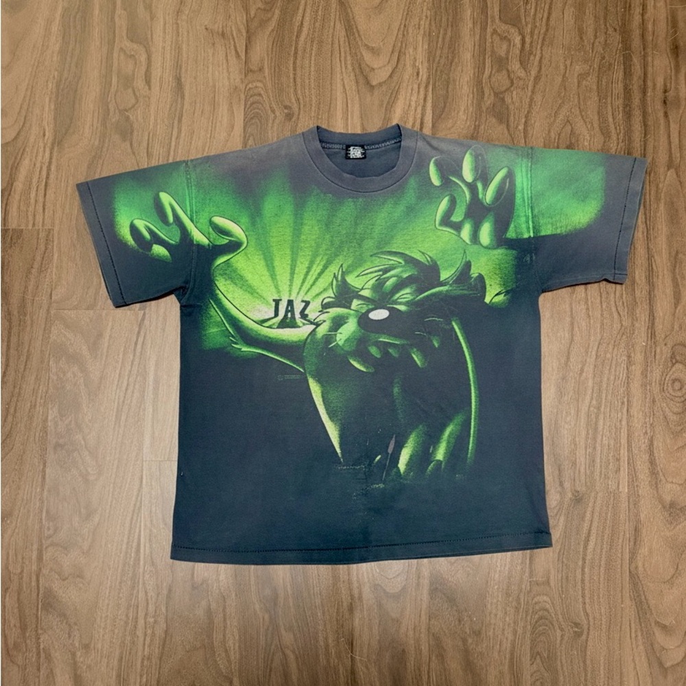 1996 DATED! Taz Space Jam Collection Looney Tunes Green Warner Bros Graphic Tee